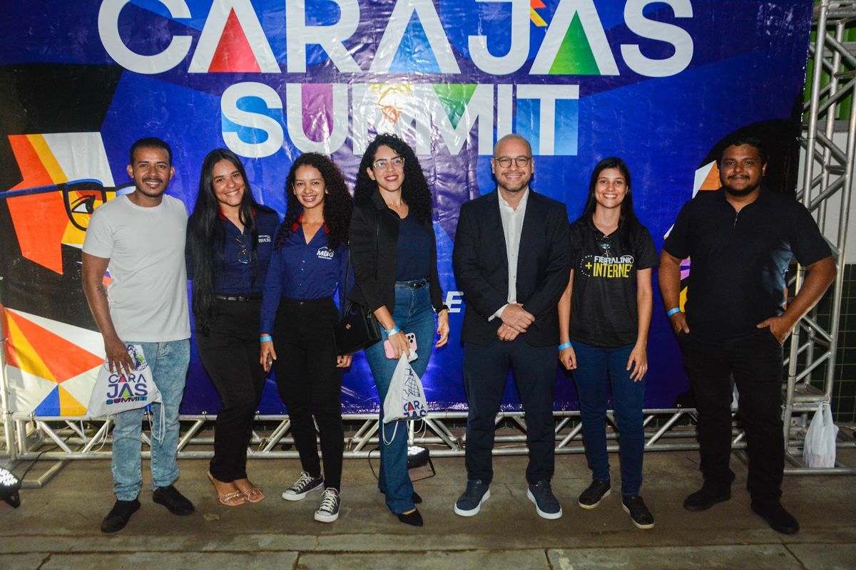 Carajás Summit: equipe no backdrop
